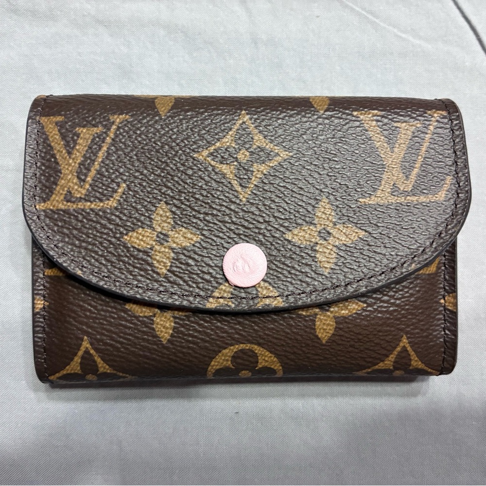 Louis Vuitton Monogram Canvas Compact Wallet with Pink Button - Picture 2 of 10